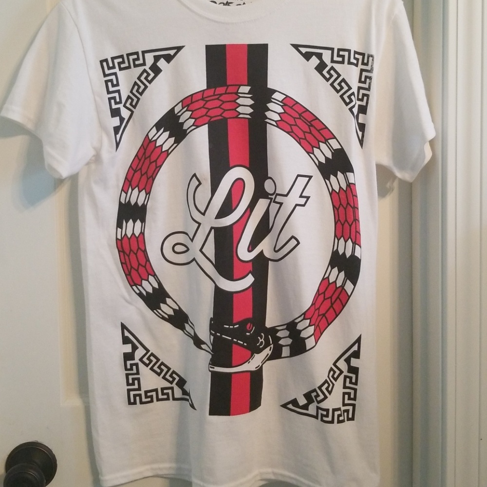 Rue 21 shirt